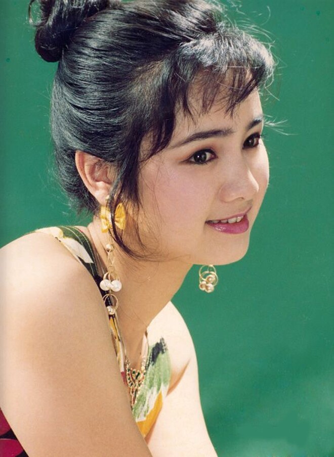 Nhan sắc được mệnh danh là nữ hoàng ảnh lịch của NSND Thu Hà.