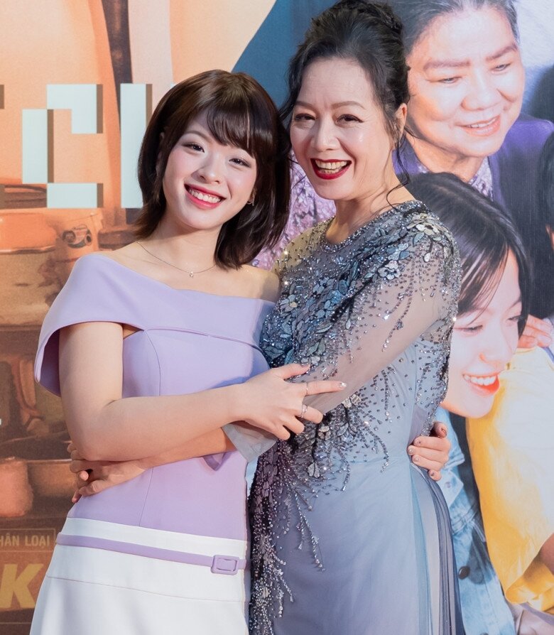 Chiều Xuân và con gái Hồng Khanh đóng chung phim.