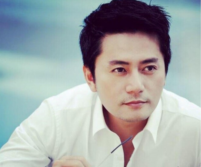 Nhan sắc gây sóng tạo gió của Trương Minh Cường khi còn trẻ.