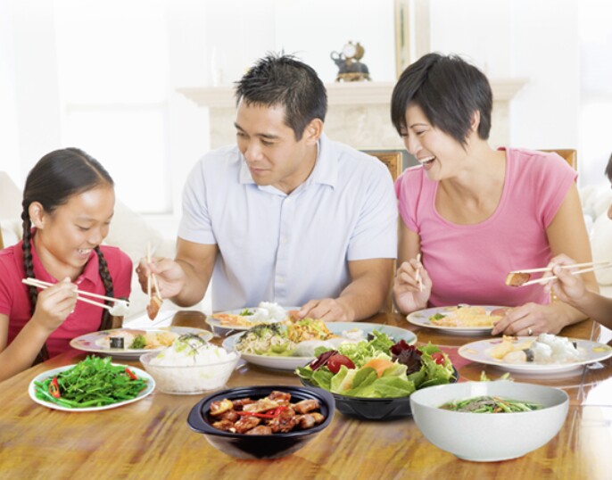 Bữa tối nếu ăn uống đúng cách sẽ tốt cho sức khoẻ, tăng cường tuổi thọ (Ảnh minh hoạ)