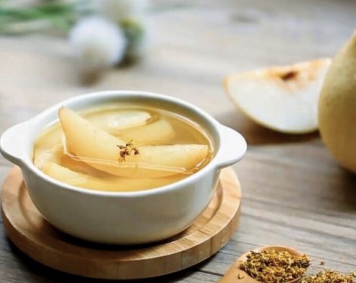 Quả lê có rất nhiḕu lợi ích với sức khoẻ, ᵭặc biệt ᵭược ví như máy hút bụi cho phổi (Ảnh minh hoạ)