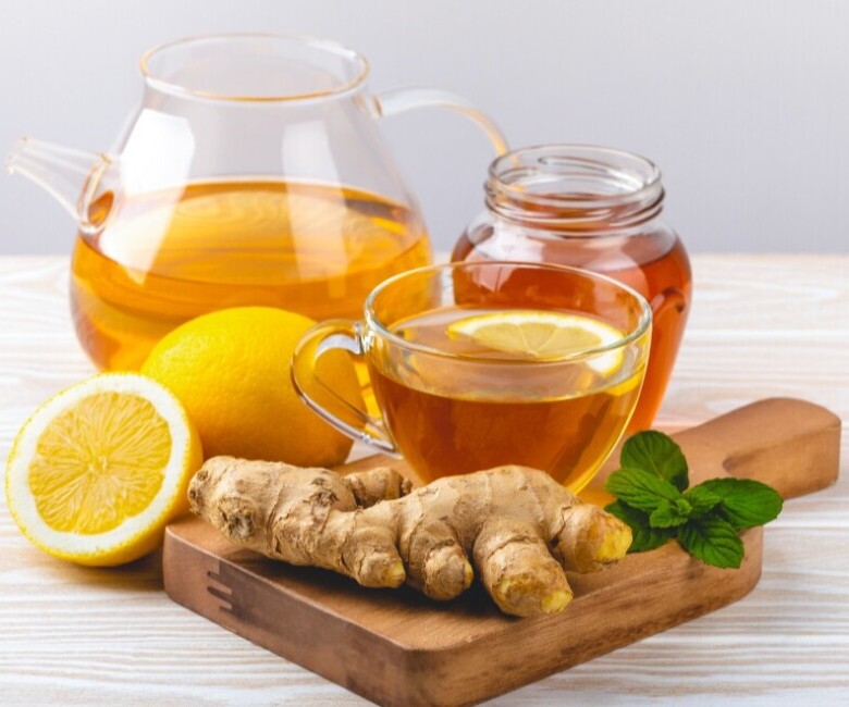Trà gừng ấm giúp cơ thể sinh nhiệt tự nhiên, giảm cảm giác lạnh trong những ngày trời rét. (Ảnh minh họa)