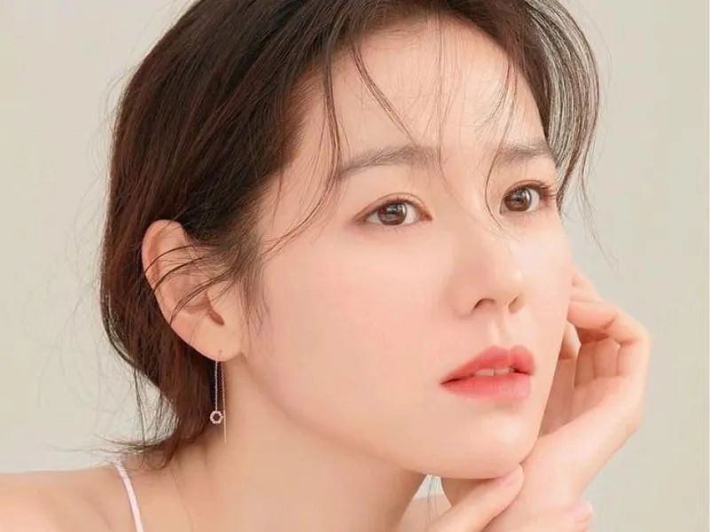 Nhân trung hài hoà, có độ sâu dài chứng tỏ phúc khí (Ảnh minh hoạ)