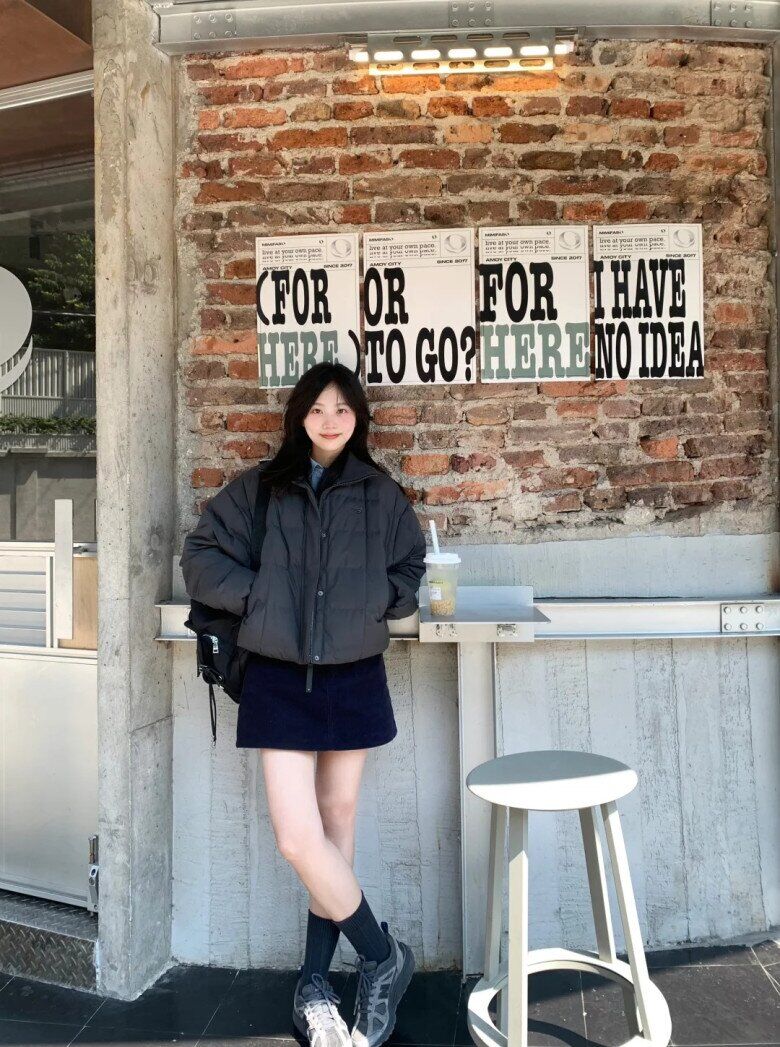 Chị em cao dưới 1m60 đừng mặc áo khoác dài, thay bằng 4 kiểu áo dáng ngắn này hóa thành 1m70 lại sành điệu - 5