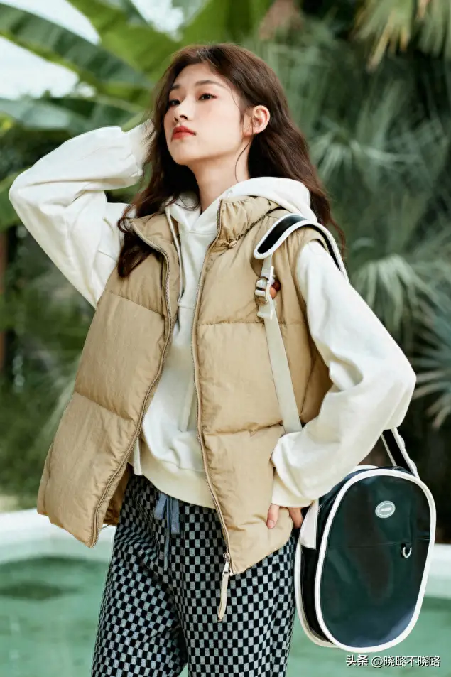 4 công thức mặc đồ mùa đông cho nàng 1m58 trông như 1m70: Tôn đường cong, hack chiều cao lại sành điệu - 12