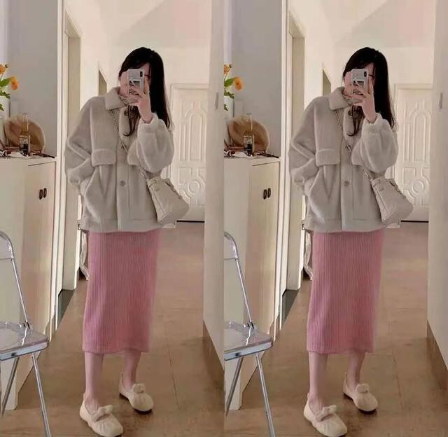 Một chiếc áo trắng đơn giản cũng đủ tạo vẻ nhẹ nhàng, nữ tính. 