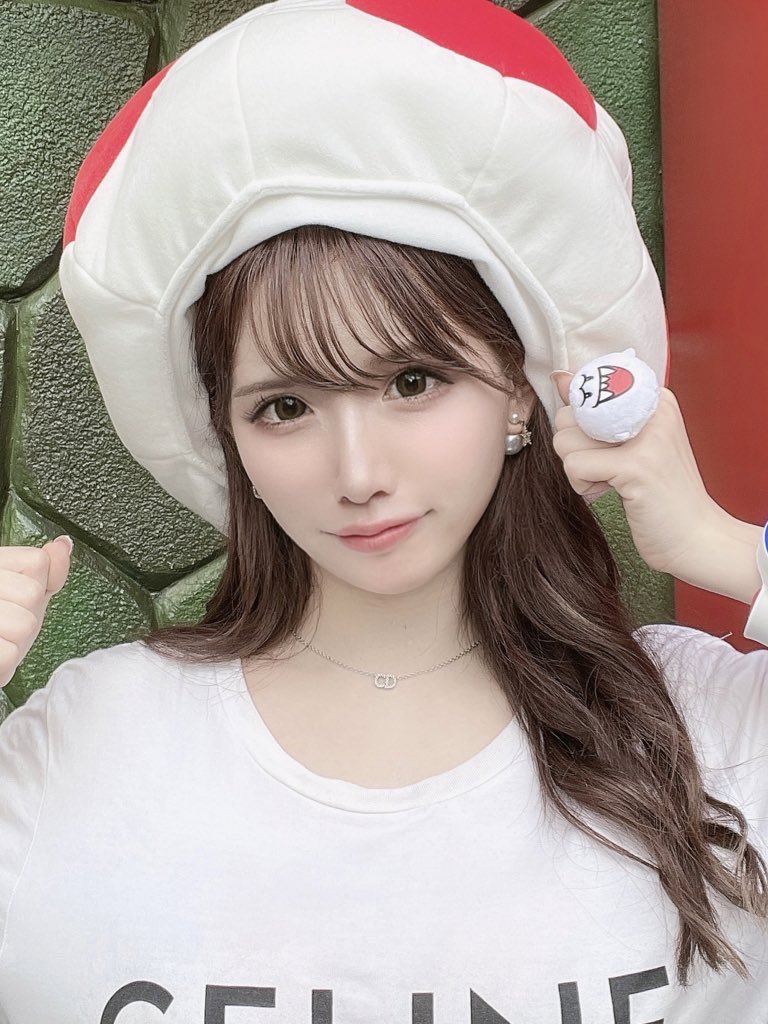 Cô gái amp;#34;vịt hóa thiên ngaamp;#34; sau khi chi 4 tỷ cho hơn 20 cuộc phẫu thuật, nhan sắc trước và sau thẩm mỹ khó tin nổi - 7