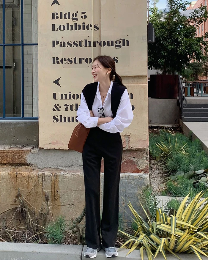 Trung thành với đồ đen trắng cả mùa đông, tôi vẫn được khen trẻ đẹp nhờ công thức phối siêu đơn giản này - 4