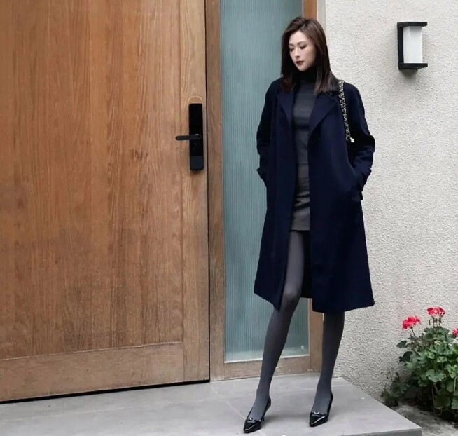 5 combo màu sắc “thần thánh” mùa thu đông giúp chị em 40+ trông trẻ trung như đôi mươi - 14