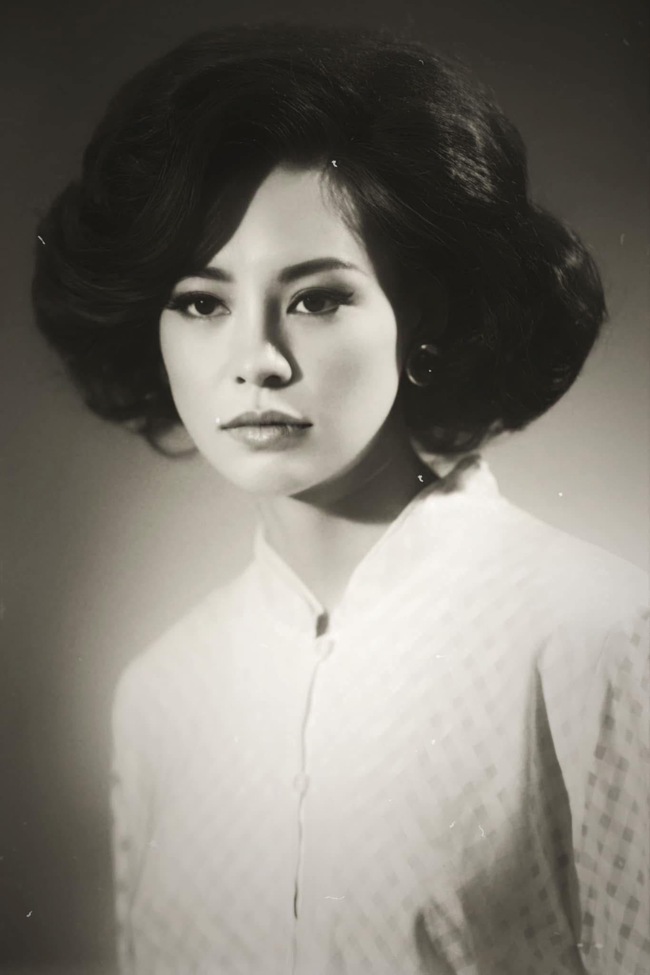 Nữ thần Vpop U40 đẹp chấp cả dàn hoa hậu, sở hữu hàng hiệu amp;#34;khủngamp;#34; không kém ai, nay yêu đạo diễn trăm tỷ - 2