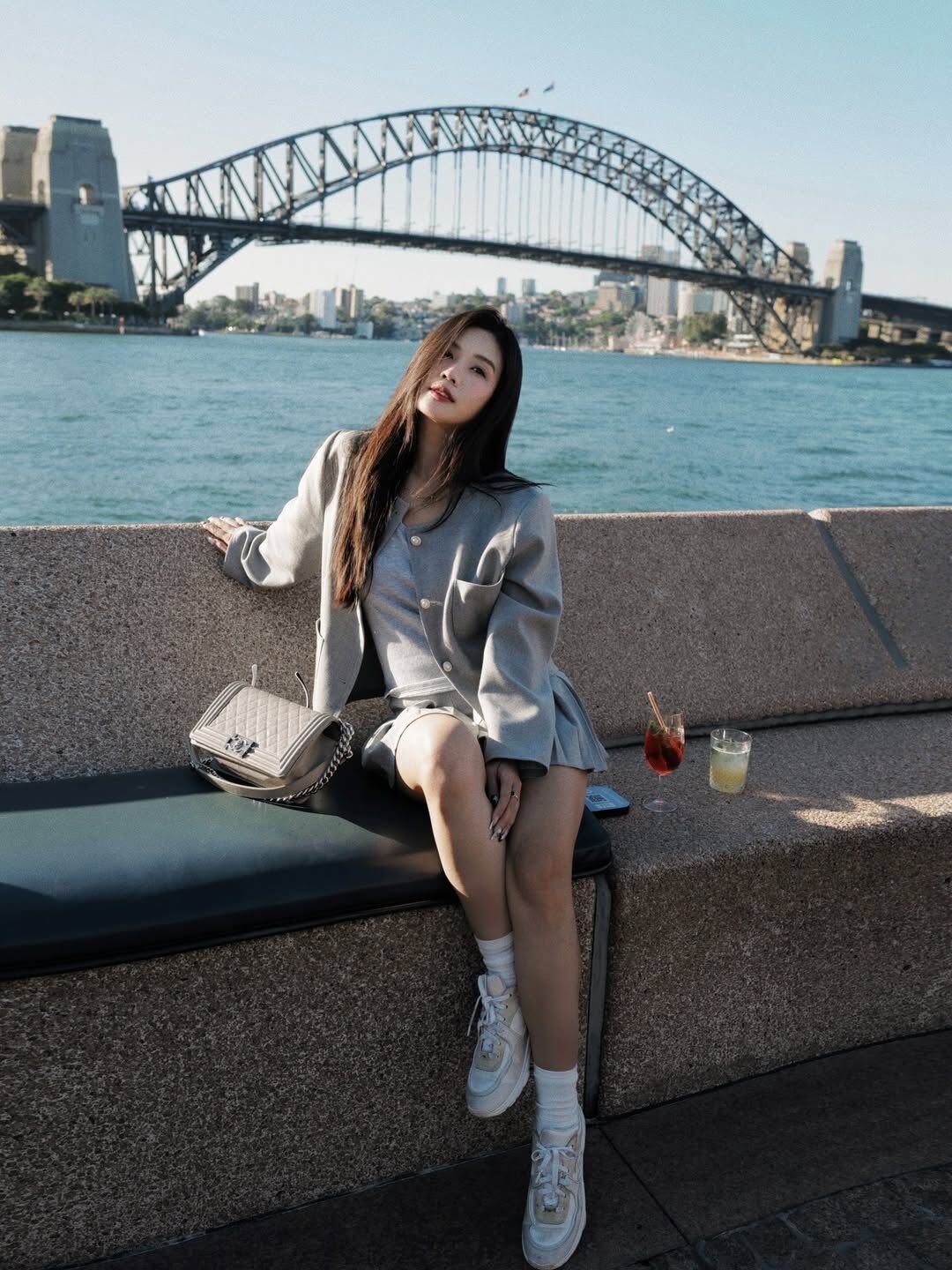 Cô giờ có cuộc sống đáng mơ ước khi đi du lịch, trải nghiệm khắp nơi trên thế giới.