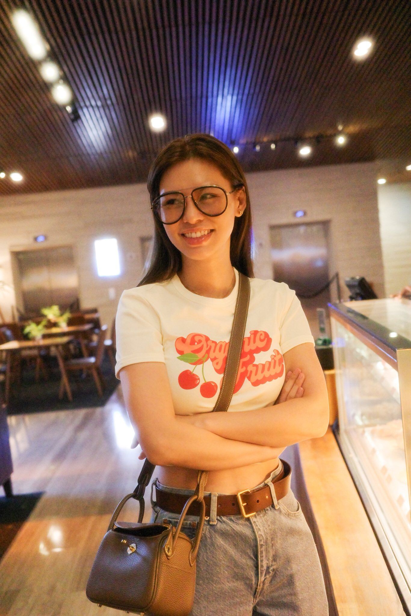 Nữ thần Vpop U40 đẹp chấp cả dàn hoa hậu, sở hữu hàng hiệu amp;#34;khủngamp;#34; không kém ai, nay yêu đạo diễn trăm tỷ - 17