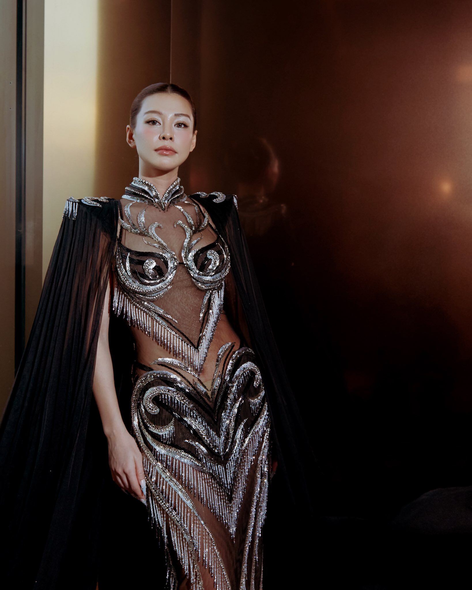 Nữ thần Vpop U40 đẹp chấp cả dàn hoa hậu, sở hữu hàng hiệu amp;#34;khủngamp;#34; không kém ai, nay yêu đạo diễn trăm tỷ - 13