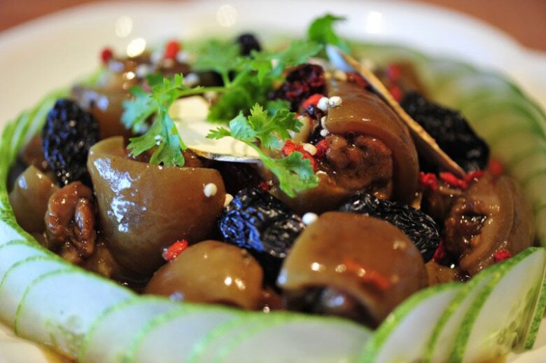 Theo chuyên gia dinh dưỡng, lượng chất béo trong phần da của đuôi lợn không cao như thịt, vì vậy nếu ăn với mức độ phù hợp sẽ không gây tăng cân nhanh.