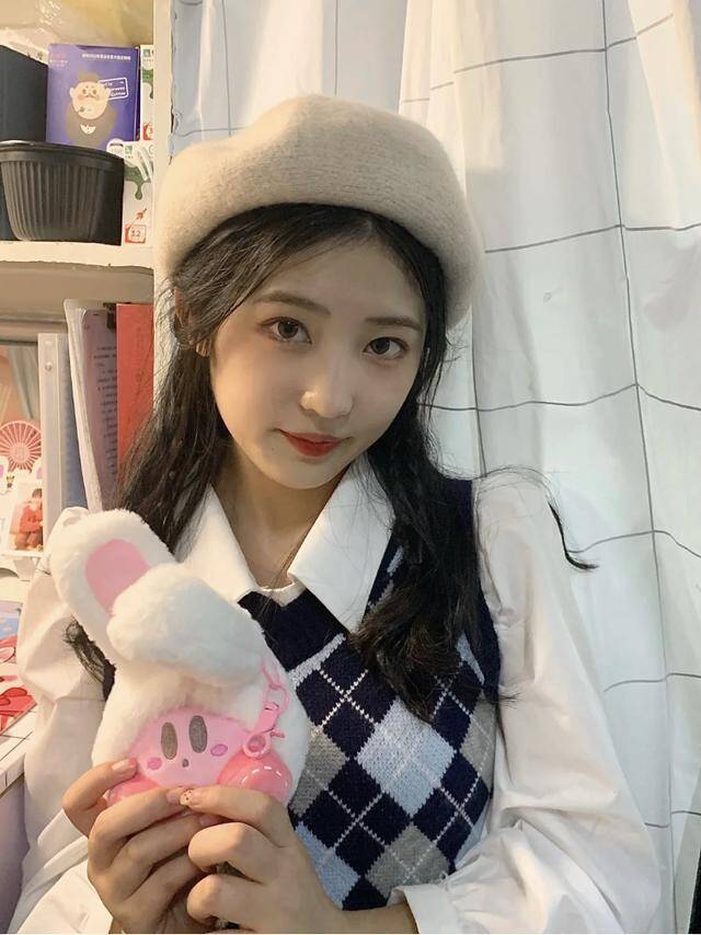 Cùng kiểu mặt sao người khác cắt mái thì trẻ còn bạn lại già? Cứ dựa vào điểm này sẽ tôn ngũ quan hài hòa - 13