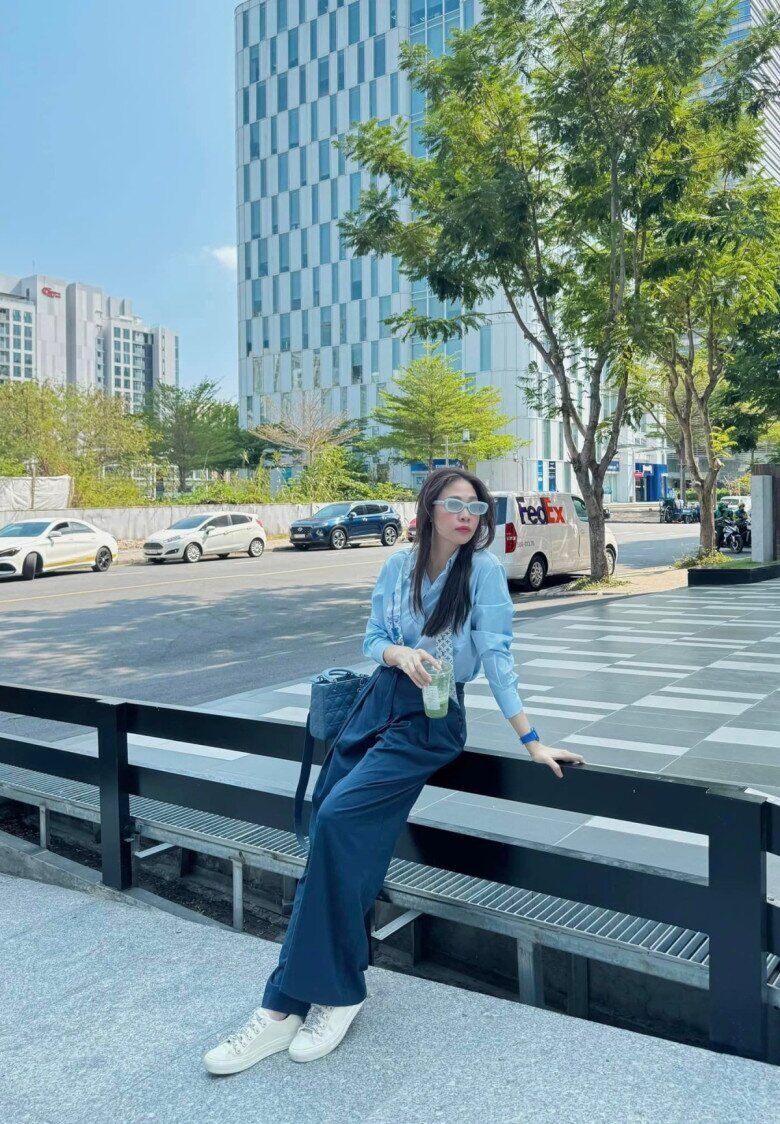 3 nàng dâu hào môn khéo chọn giày khi sánh đôi bên chồng, một mỹ nhân đi dép lê mà được khen hết lời - 26