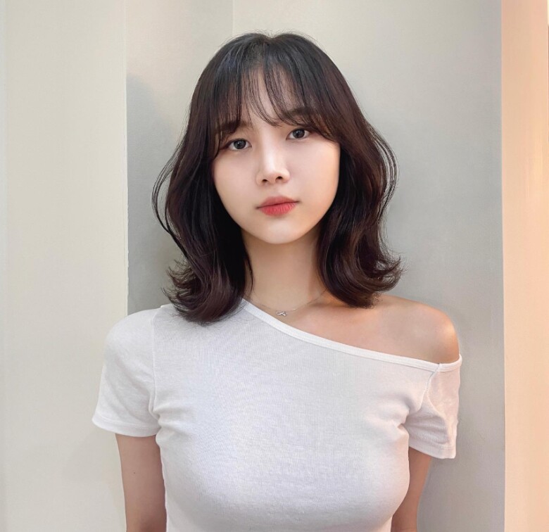 7 kiểu tóc ngang vai đẹp hơn tóc ngắn lại dễ chăm hơn tóc dài, giúp chị em trẻ ra 10 tuổi - 5