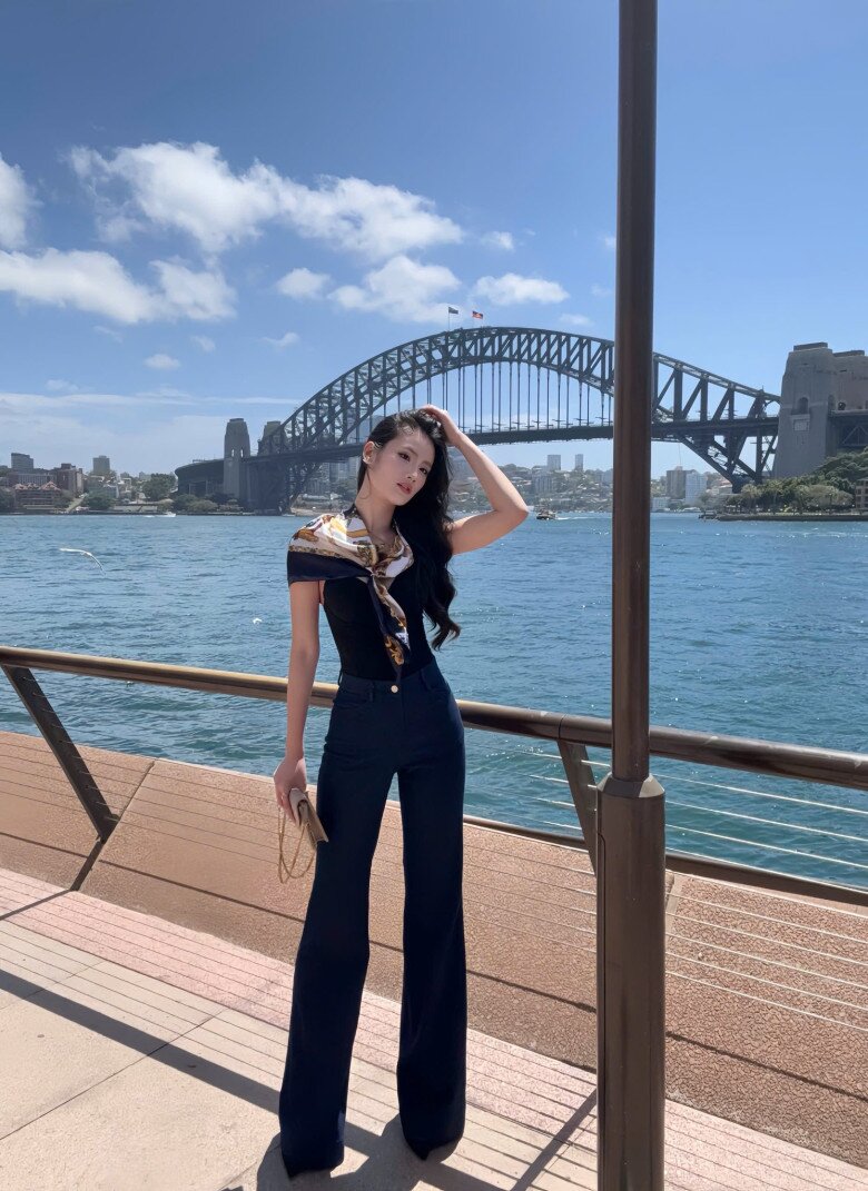 Hoa hậu Ý Nhi thả dáng mảnh mai tại trời Úc, hào hứng chờ đợi ngày trở về Việt Nam - 1