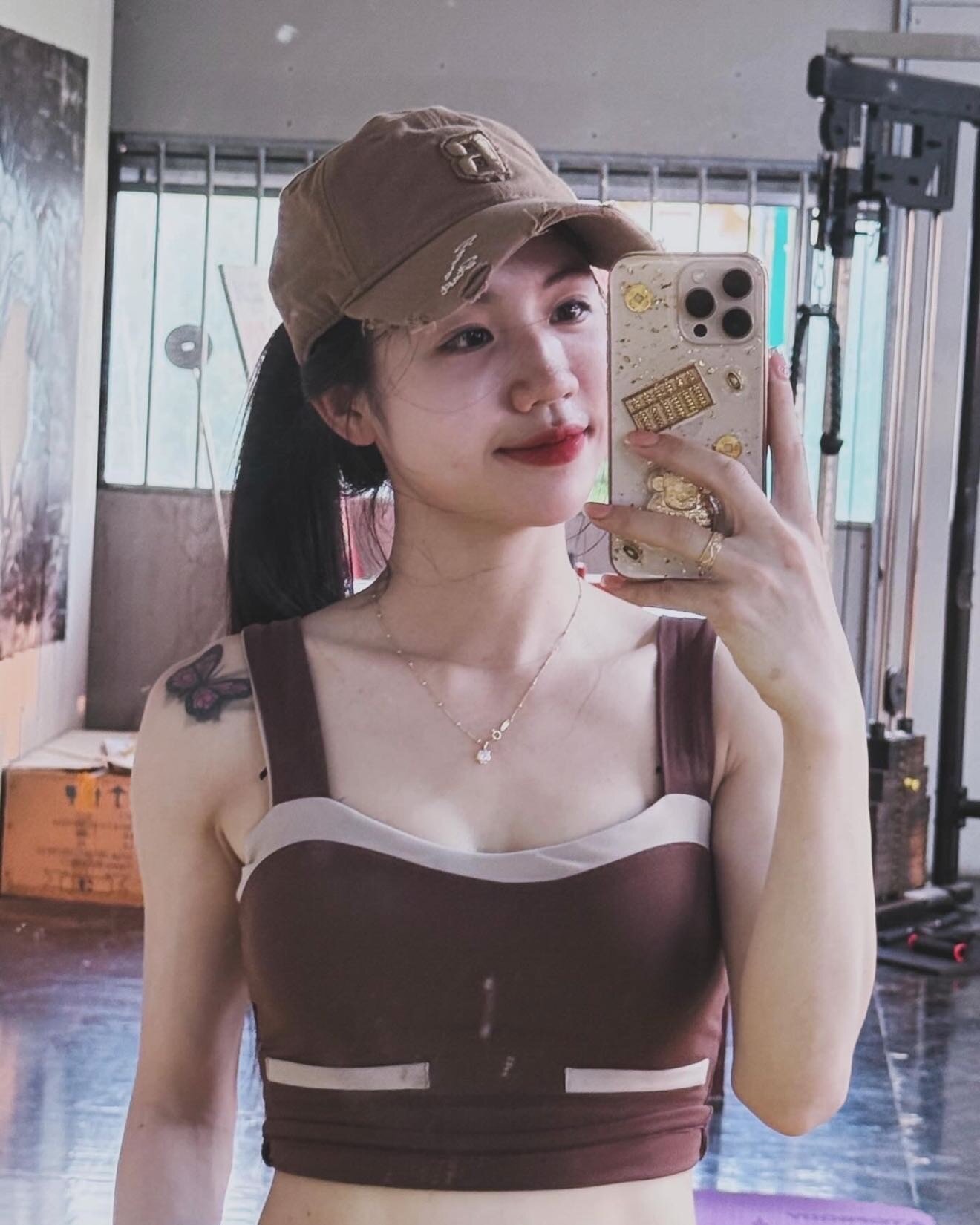 Hot girl tuyển nữ Trần Thị Duyên amp;#34;đốt mắtamp;#34; với loạt ảnh chào tuổi 25 - 7