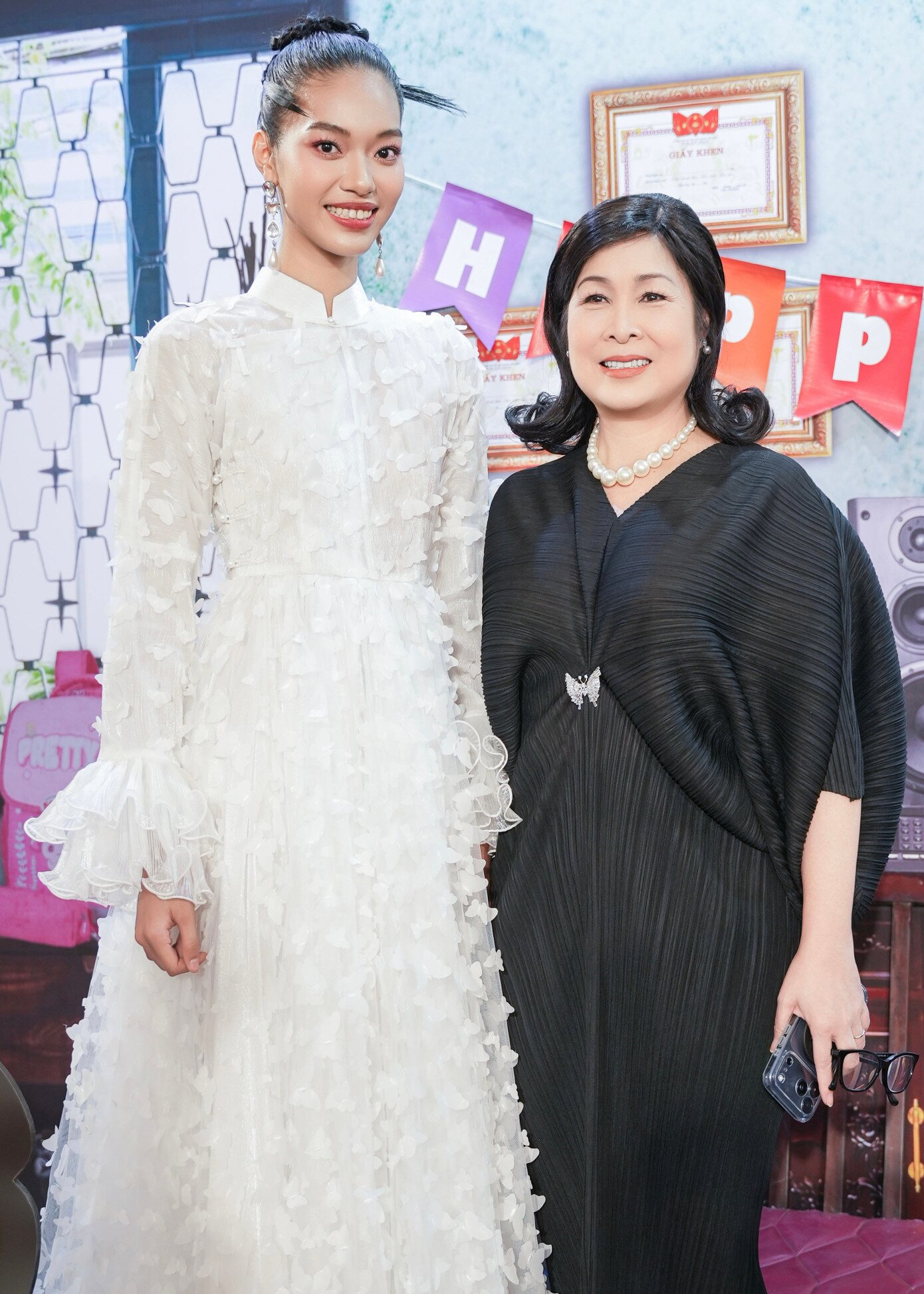 Quán quân Next Top Model 2025 Mai Hoa “lột xác” sau gần 1 tháng đăng quang - 2