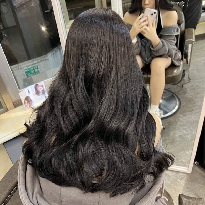 Không chỉ nịnh da và amp;#34;hack tuổiamp;#34;, đây là màu tóc nhuộm sẽ hot nhất năm 2026, vẫn đẹp ngay cả khi phai màu - 3