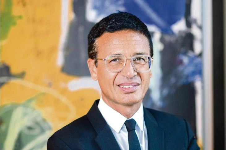 Giám khảo Omar Harfouch từ chức làm giám khảo Miss Universe vì nghi ngờ thiếu minh bạch.