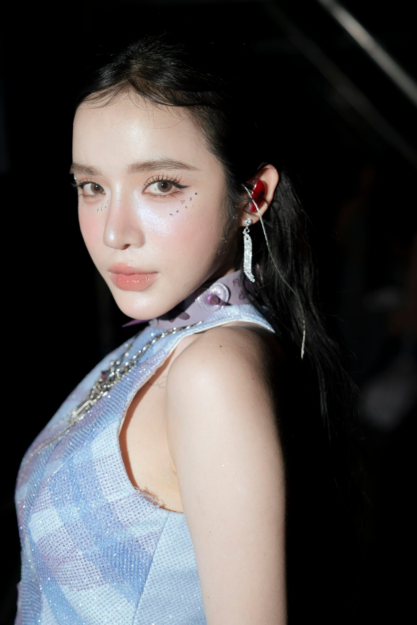 Tuy nhiên, nhan sắc của giọng ca 24H cũng từng dính nghi vấn phẫu thuật thẩm mỹ, nhất là phần mũi.