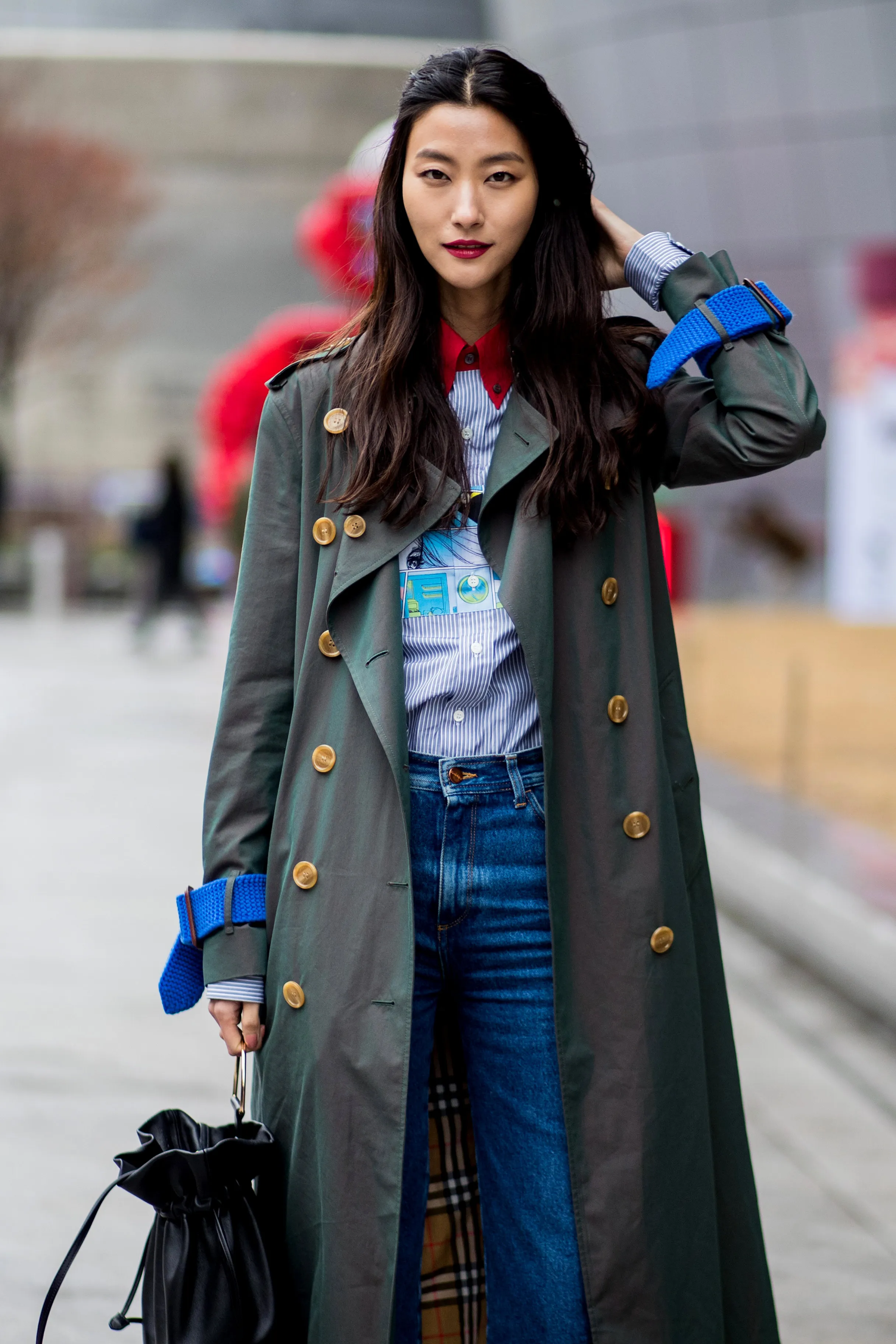 Cao dưới 1m60 vẫn mặc áo khoác dài đẹp “đỉnh”, không sợ nuốt dáng nhờ chọn đúng kiểu, diện lên trẻ hẳn vài tuổi - 9