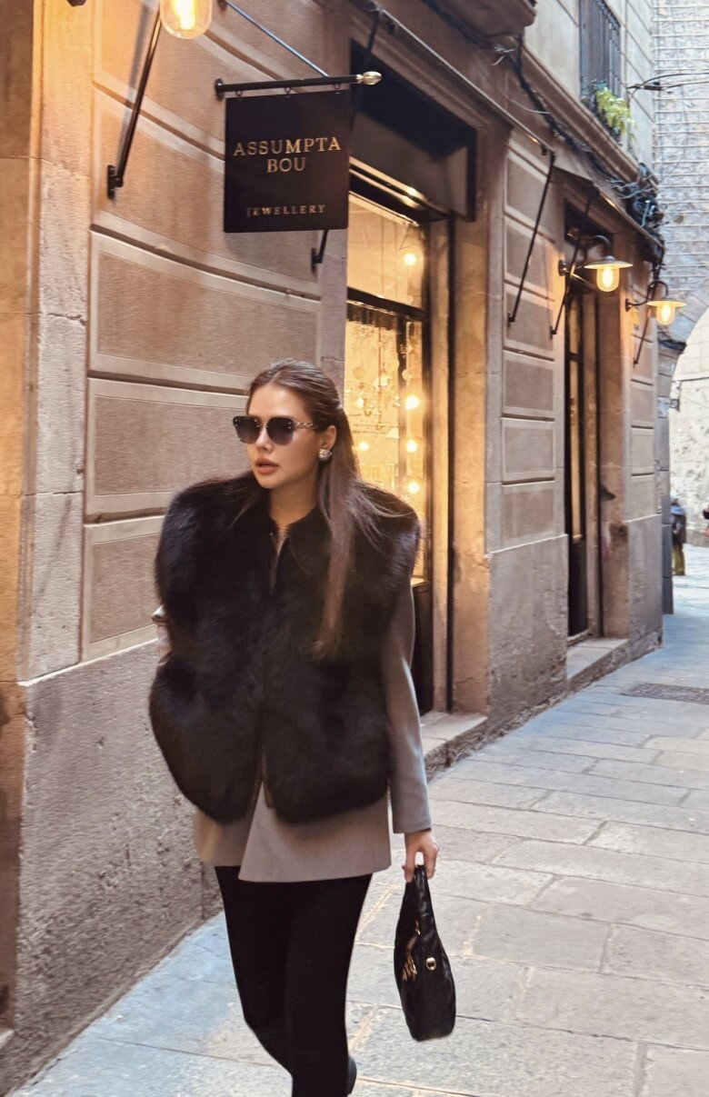 Mặc áo khoác lông vừa sang vừa trẻ như mỹ nhân Việt, chị em hóa thành quý cô amp;#34;giàu ngầmamp;#34; - 8