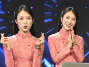 Đẹp - MC Khánh Vy dẫn chung kết Olympia năm 2025 gây sốt với vẻ đẹp tri thức