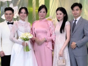 Đẹp - Chị gái Hương Liên có vẻ đẹp một 9 một 10 với em gái, nhìn sang mẹ ruột mới thấy gia đình toàn cực phẩm nhan sắc