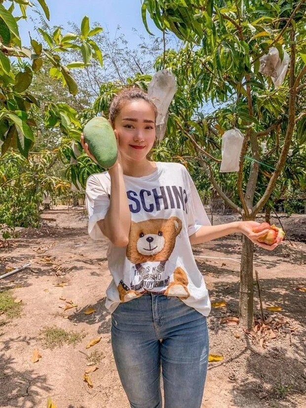 Phú bà Vbiz mua đất 20.000m2 để nuôi gà nhưng mỗi bữa ăn 1 thìa cơm, uống nước rẻ bèo để no lâu, giữ dáng đẹp - 2