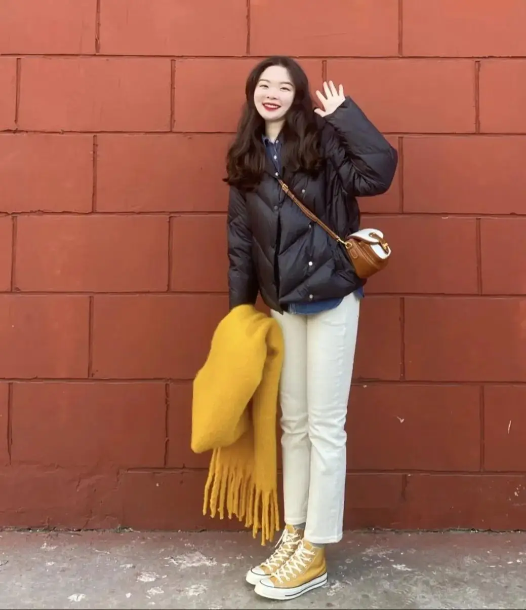 Trung thành với đồ đen trắng cả mùa đông, tôi vẫn được khen trẻ đẹp nhờ công thức phối siêu đơn giản này - 11