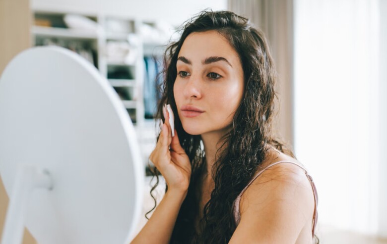 Phương pháp chườm ướt có thể áp dụng với nhiều loại da khác nhau.