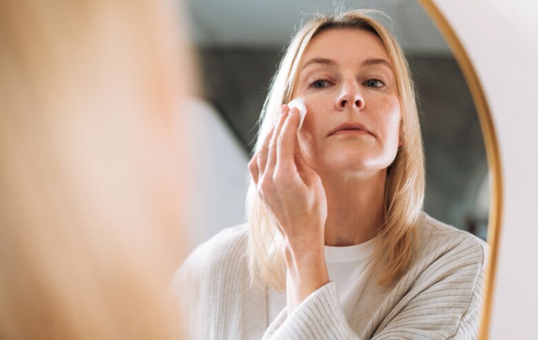 5 loại amp;#34;nước thầnamp;#34; mua đầy ở chợ giúp da căng bóng như tráng gương, bí kíp tạo làn da không tỳ vết của Song Hye Kyo - 6