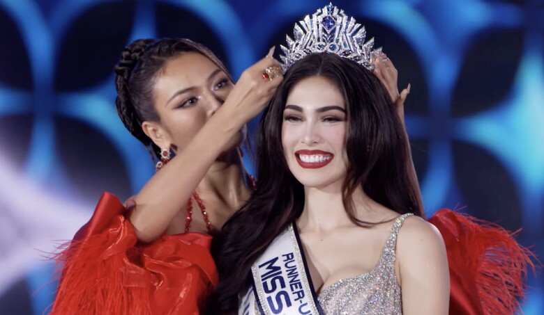 Chelsea Fernandez đăng quang ngôi vị Á hậu tại Miss Cosmo 2025.