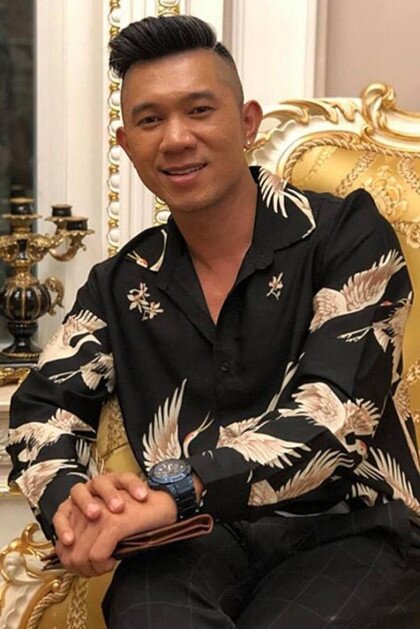 Lương Bằng Quang từng thừa nhận nhược điểm của mình là đôi mắt nhỏ và mũi to. Điều này khiến anh thiếu tự tin khi xuất hiện trước công chúng.