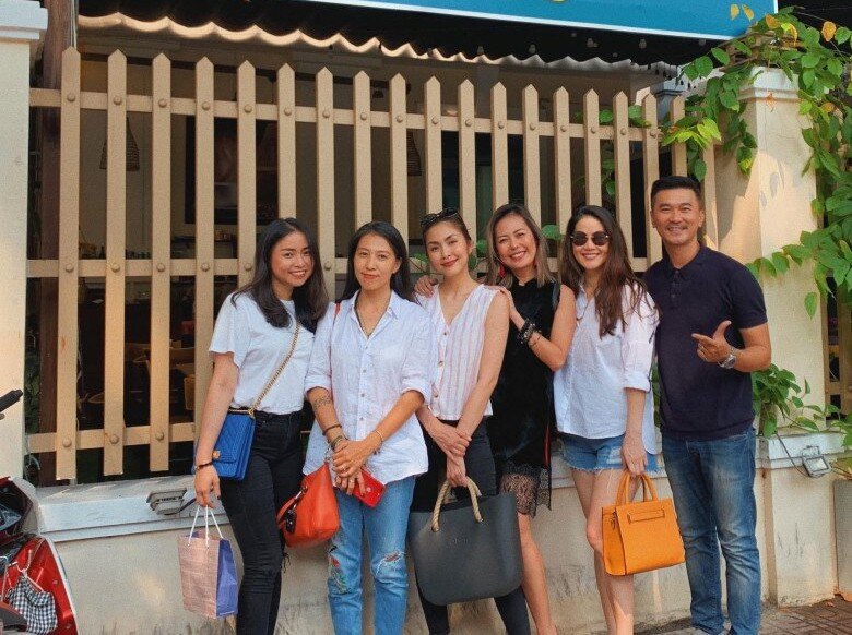 Đi chơi với hội bạn, Tăng Thanh Hà vẫn giữ nguyên tắc “vàng” trong ăn mặc, nói không với việc amp;#34;làm màuamp;#34; - 7