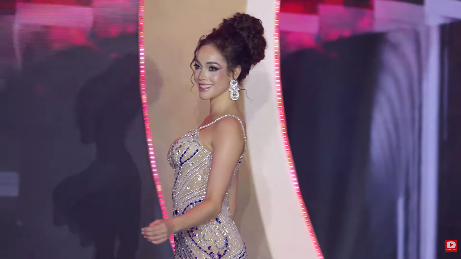 Trực tiếp Chung kết Miss Charm 2025: Mai Ngô có thành tích dù trượt Top 5, Tân Hoa hậu gọi tên người đẹp đến từ Venezuela - 16