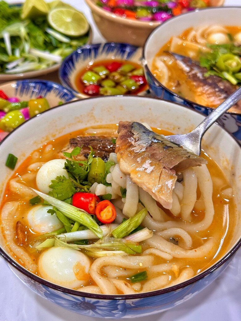 Cách làm bánh canh cá nục Đà Nẵng thơm nức mũi, lạ miệng mà ngon của mẹ đảm, ăn một lần nhớ mãi - 7