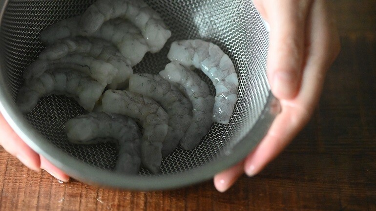 Cứ tưởng rau lang chỉ để xào, nào ngờ làm món ăn sáng ngon xuất sắc, chẳng kém nhà hàng - 1