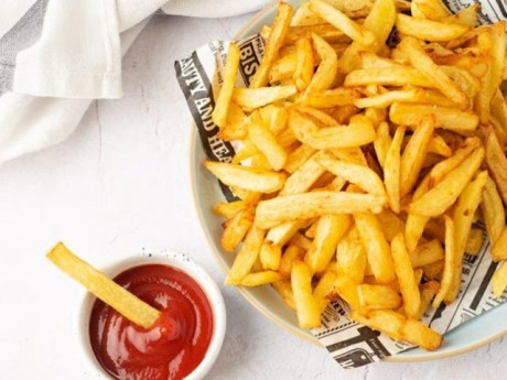 Chiên khoai tây, nhớ thêm 2 bước này trước khi thả vào chảo dầu, miếng nào cũng giòn rụm như ngoài hàng