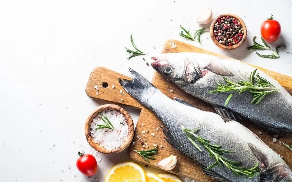 Hóa ra bao nhiêu năm nay chúng ta đều làm sai! 4 loại thực phẩm này không chỉ rửa bằng nước, càng rửa càng bẩn - 2