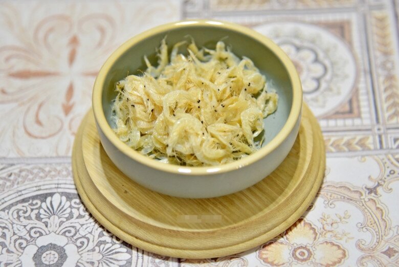 Loại lá mệnh danh là amp;#34;rau của thậnamp;#34;, lại còn tốt cho gan, đem xào với trứng được món siêu rẻ mà ngon bổ - 5