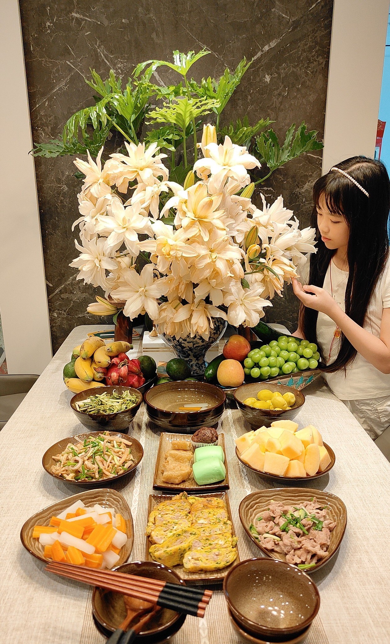 Mẹ đảm 3 con mê nấu ăn, thích cảm giác được chồng ôm eo hỏi “bà xã nay chiêu đãi món gì” - 3