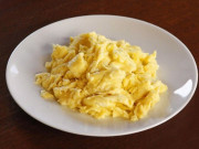 Chiên trứng, đừng chỉ cho muối, thêm 2 thứ này nữa, trứng mềm ẩm, thơm ngon lại chẳng bị khô