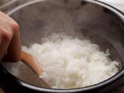 Bếp Eva - Nấu cơm chỉ cho nước chẳng khác nào "nghiệp dư", thêm 2 thứ này, hạt cơm căng bóng, mềm dẻo trắng thơm
