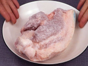 Bếp Eva - Rã đông thịt lợn đừng cho vào ngâm nước, làm 2 cách này vừa cực nhanh, thịt lại giữ được hương vị tươi mới