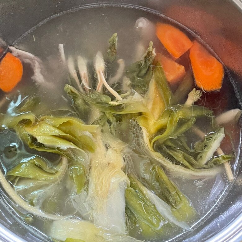 Toàn thân cây này đều là báu vật, nhiều người chỉ ăn quả nhưng hoa mới là đặc sản, nấu thành canh được món siêu bổ dưỡng - 5