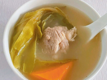 Toàn thân cây này đều là báu vật, nhiều người chỉ ăn quả nhưng hoa mới là đặc sản, nấu thành canh được món siêu bổ dưỡng